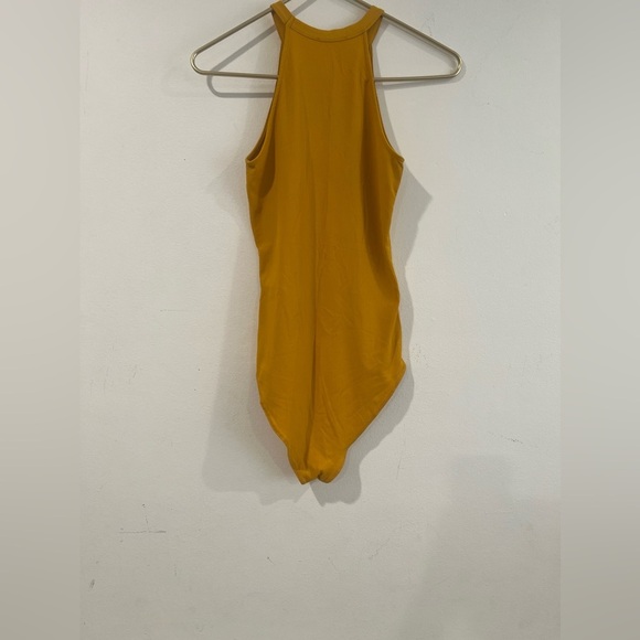 Zara Bodysuit Women size M Trafaluc
Yellow Mustard Ribbed Sleeveless
HalterNeck - Picture 3 of 5